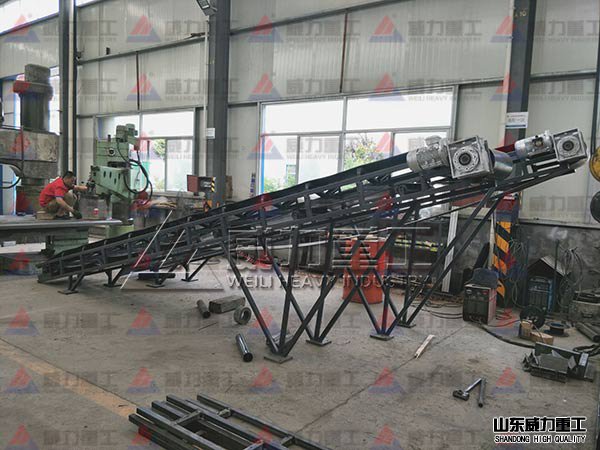 630噸四柱鐵屑壓塊機細節展示