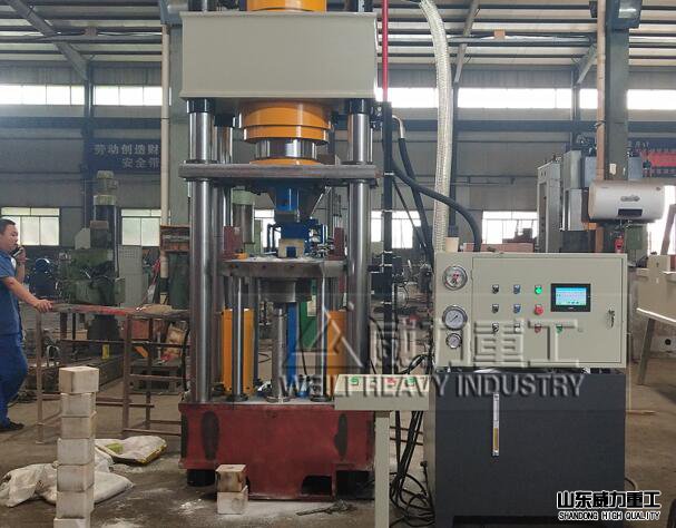 200噸鹽磚成型液壓機