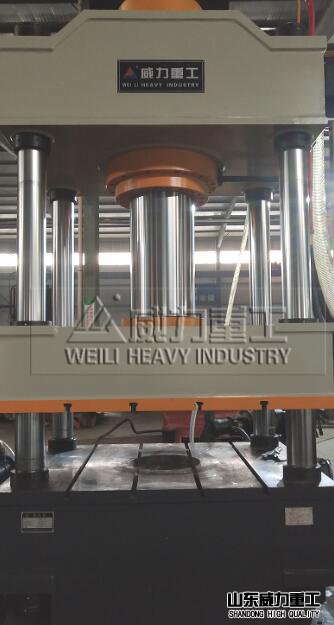 500噸拉伸液壓機車間