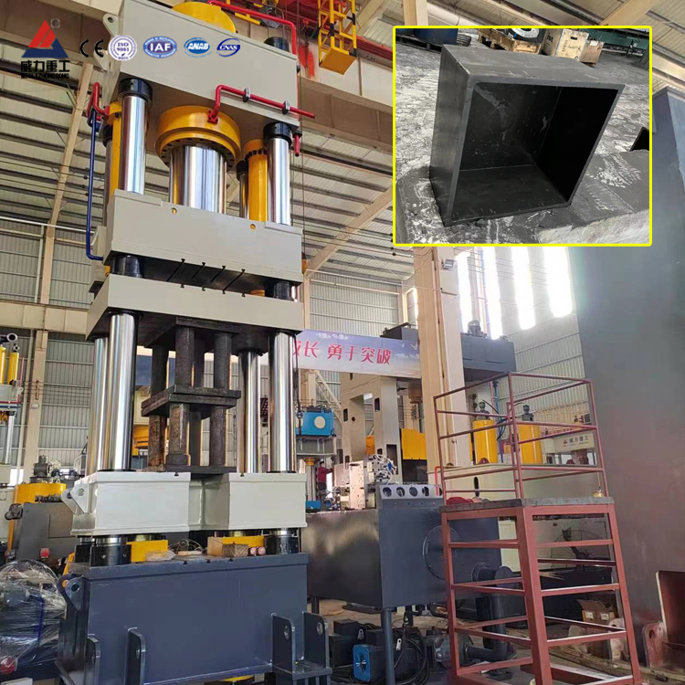 <b>800噸石墨匣缽液壓機(jī)（壓匣缽設(shè)備）</b>