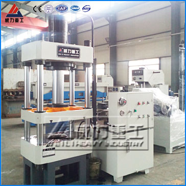 100噸三梁四柱液壓機(jī) 100噸三梁四柱液壓機(jī)