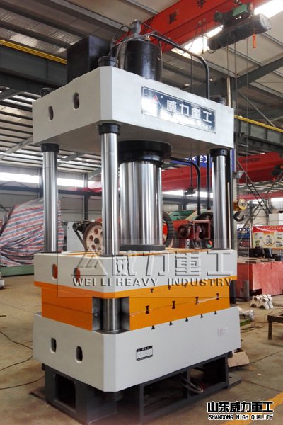 315噸四柱三梁液壓機(jī)