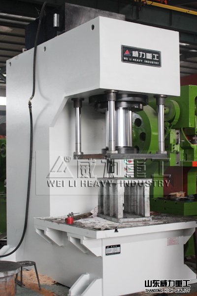 315噸單臂液壓機(jī)生產(chǎn)廠家