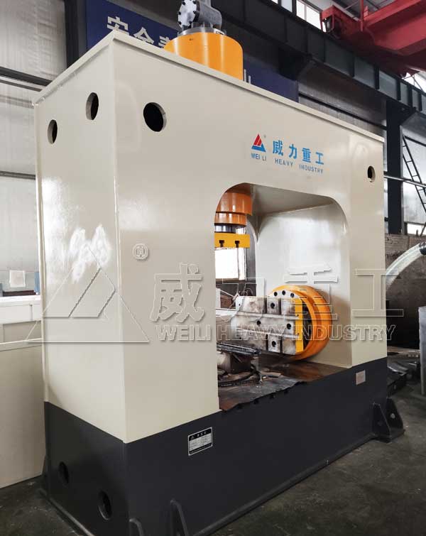 熱鍛擠壓400噸液壓機