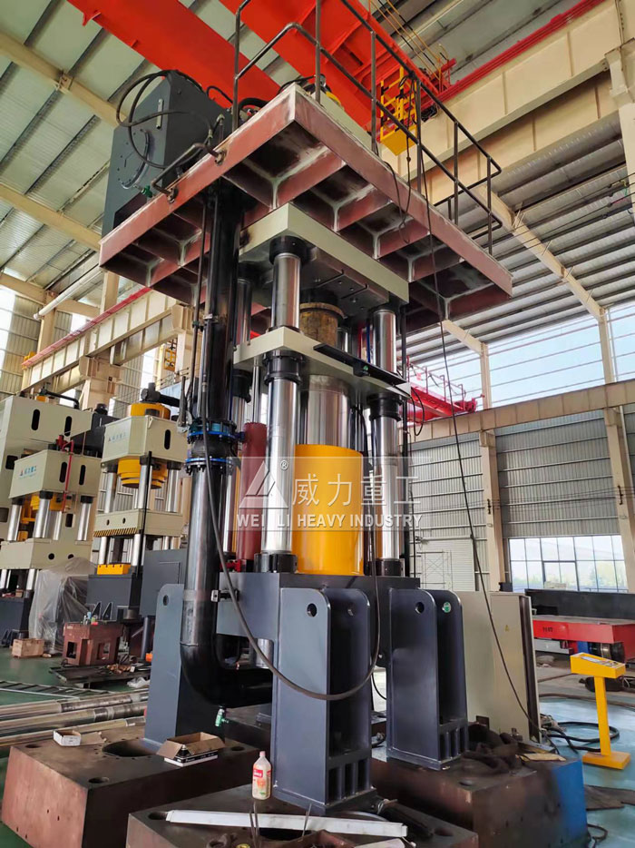 四柱液壓機(jī)生產(chǎn)廠家山東威力重工