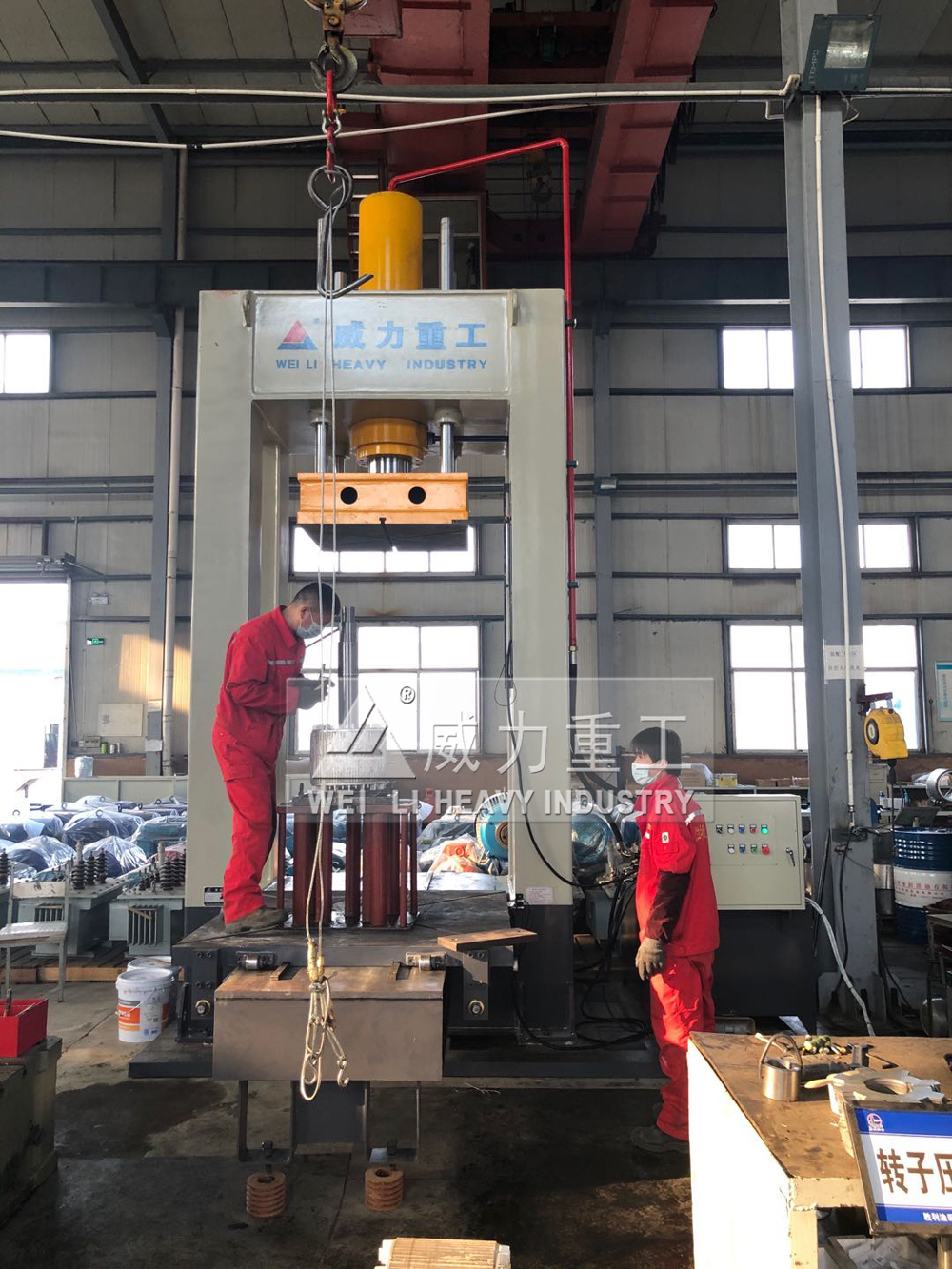 快速龍門液壓機用于校直工藝